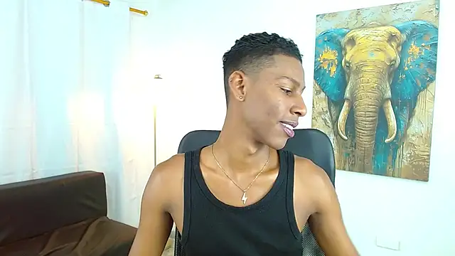 Snapshot of maiki18_ chatting on November 25, 8:42 pm maiki18 online show from November 25, 8:42 pm