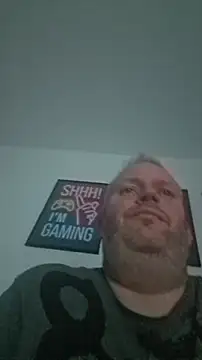 Snapshot of ShyBoy1982 chatting on November 2, 8:00 pm ShyBoy1982 online show from November 2, 8:00 pm