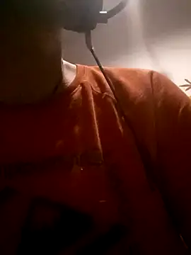 Snapshot of LECHEBALLS chatting on November 3, 3:30 am LECHEBALLS online show from November 3, 3:30 am