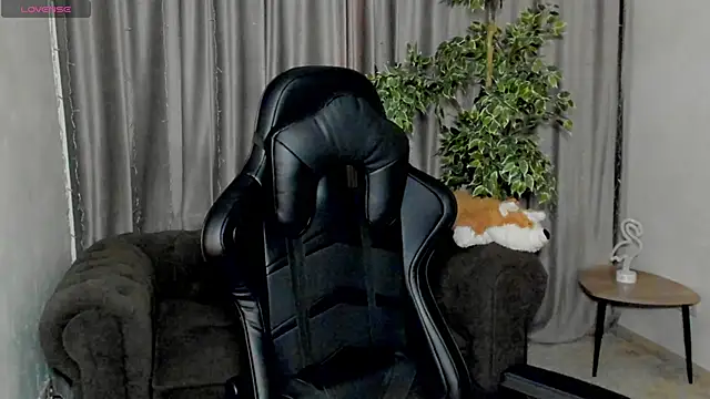 Sinty Noria online show from February 11, 1:10 am