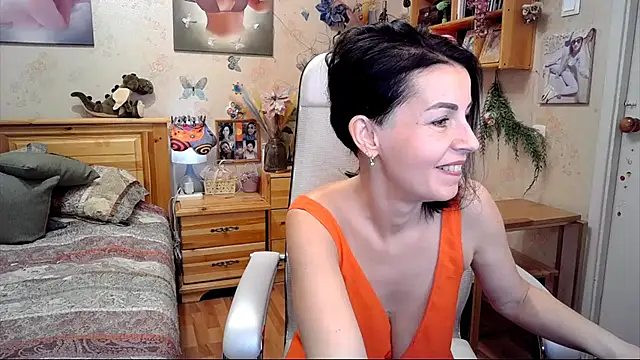 Snapshot of Kendra_Mom chatting on March 15, 1:18 pm Kendra Mom online show from March 15, 1:18 pm