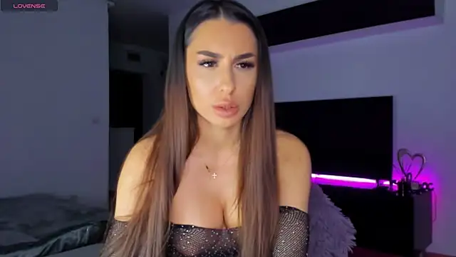 K chic online show from March 21, 9:01 pm