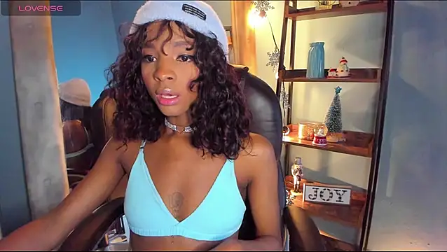 alikahouston4 online show from December 28, 2:11 am