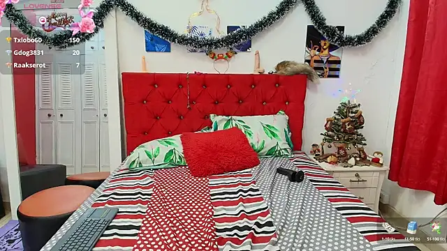 Snapshot of Roy_Luna chatting on December 18, 4:17 pm Roy Luna online show from December 18, 4:17 pm