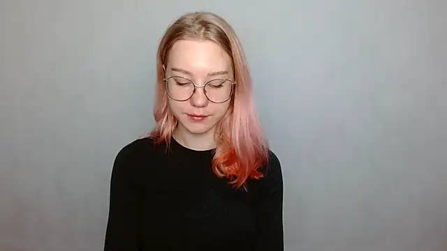 Snapshot of cindi_hot chatting on December 14, 9:40 am cindi hot online show from December 14, 9:40 am