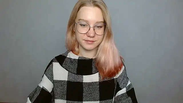 Snapshot of cindi_hot chatting on December 28, 9:31 am cindi hot online show from December 28, 9:31 am