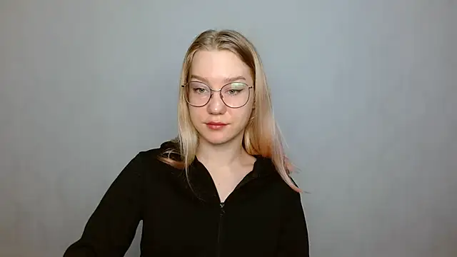 Snapshot of cindi_hot chatting on January 25, 8:53 am cindi hot online show from January 25, 8:53 am