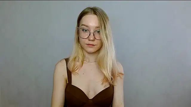 Snapshot of cindi_hot chatting on February 25, 9:42 am cindi hot online show from February 25, 9:42 am