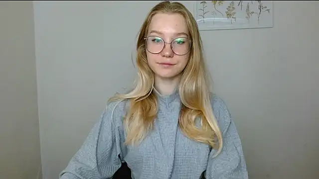 Snapshot of cindi_hot chatting on September 14, 10:25 am cindi hot online show from September 14, 10:25 am