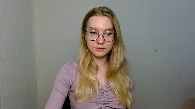 Snapshot of cindi_hot chatting on November 27, 9:44 am cindi hot online show from November 27, 9:44 am