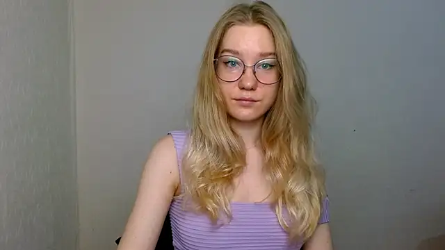 cindi hot online show from December 5, 10:13 am