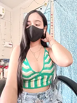 Snapshot of Parinaaz18 chatting on January 28, 8:14 am Parinaaz18 online show from January 28, 8:14 am