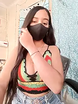 Snapshot of Parinaaz18 chatting on March 3, 1:53 am Parinaaz18 online show from March 3, 1:53 am