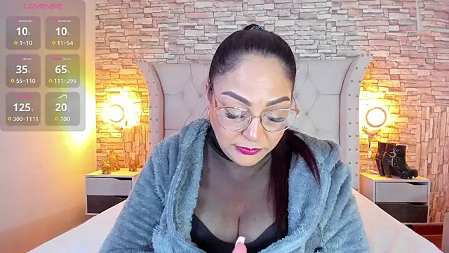 Gina Myers online show from March 6, 12:09 pm