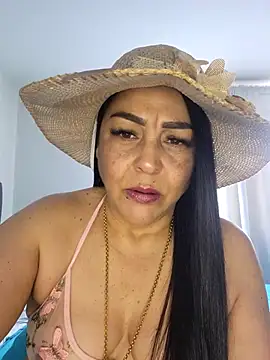 Gina Myers online show from November 14, 8:40 pm