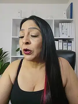 Snapshot of Gina_Myers chatting on May 14, 3:35 am Gina Myers online show from May 14, 3:35 am