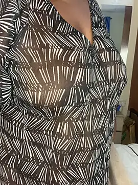 thickyelliana online show from March 14, 10:50 am