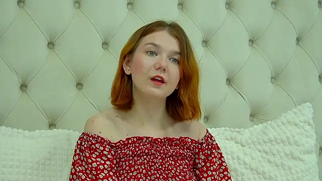 LessySmith online show from September 12, 4:18 pm