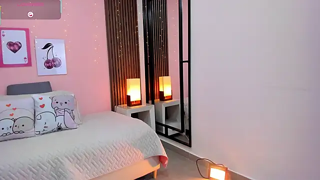 alina martinelli online show from February 24, 12:47 pm