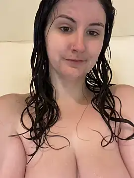 Snapshot of pennybaby133 chatting on December 6, 6:39 pm pennybaby133 online show from December 6, 6:39 pm