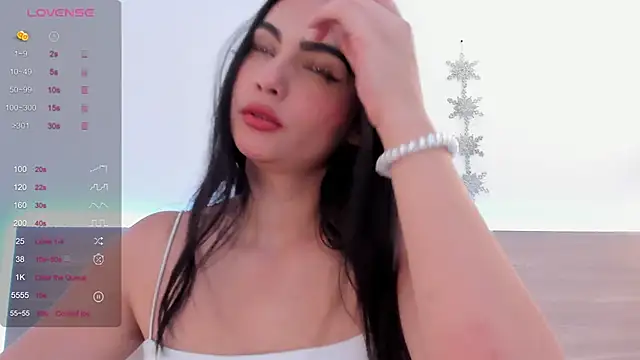 kareena basu online show from December 18, 6:36 pm