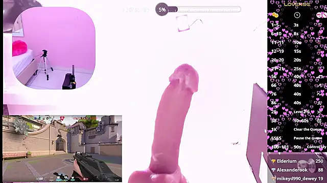 Trianna   online show from February 28, 4:42 pm