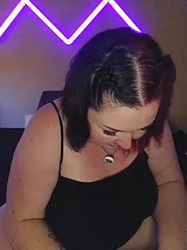 -BonnieBlack- online show from July 30, 7:57 pm