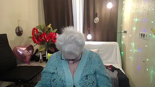 KayleSmoll online show from February 16, 4:53 am