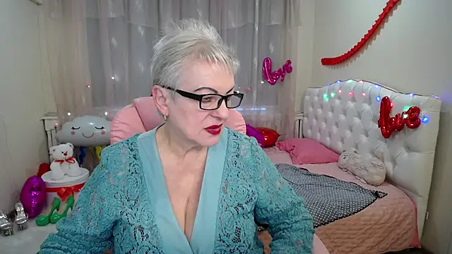 KayleSmoll online show from February 21, 7:54 pm