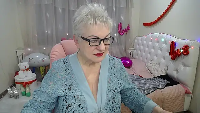 KayleSmoll online show from March 14, 10:38 pm