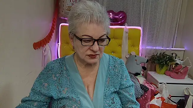 KayleSmoll online show from March 21, 7:46 pm