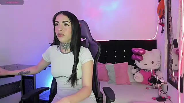 Snapshot of Alice_ch1 chatting on February 7, 7:50 pm Alice ch1 online show from February 7, 7:50 pm