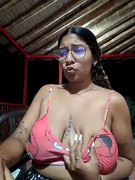 Snapshot of Sofythom1 chatting on October 10, 2:54 am Sofythom1 online show from October 10, 2:54 am