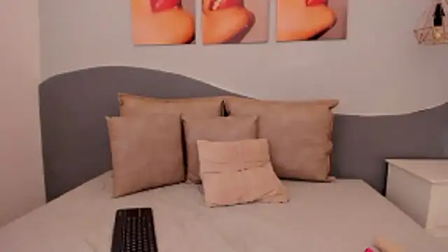 Snapshot of MarianaSanz chatting on November 13, 4:06 pm MarianaSanz online show from November 13, 4:06 pm