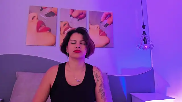 Snapshot of MarianaSanz chatting on February 6, 1:36 pm MarianaSanz online show from February 6, 1:36 pm