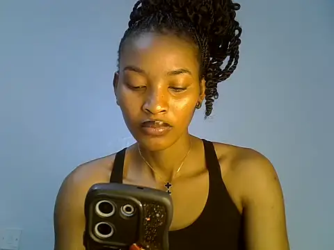 cute-alexis online show from November 4, 9:52 am