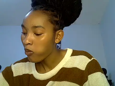 cute-alexis online show from June 25, 9:25 am
