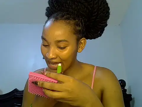 cute-alexis online show from June 27, 10:31 am