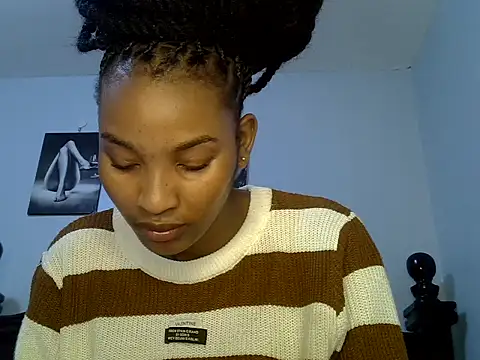 cute-alexis online show from July 24, 8:45 am