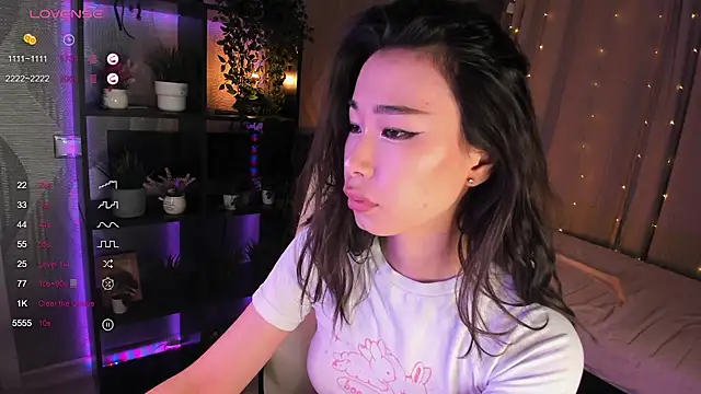 Snapshot of sensualily chatting on October 9, 2:15 pm sensualily online show from October 9, 2:15 pm