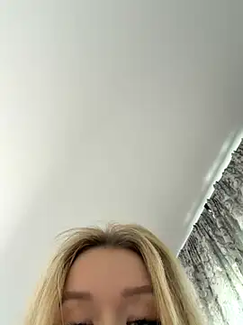 Snapshot of -RIVIERA- chatting on November 23, 9:20 am -RIVIERA- online show from November 23, 9:20 am