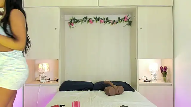 KendallRosse1 online show from January 13, 12:54 pm