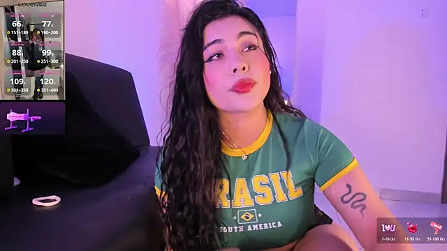 Snapshot of Danna_adams01 chatting on June 13, 7:34 pm Danna adams01 online show from June 13, 7:34 pm