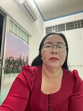 Snapshot of NDith chatting on March 9, 9:14 pm NDith online show from March 9, 9:14 pm