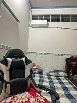 Snapshot of NDith chatting on December 22, 4:48 pm NDith online show from December 22, 4:48 pm