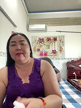 Snapshot of NDith chatting on February 27, 6:46 am NDith online show from February 27, 6:46 am