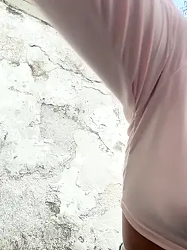 Snapshot of NAUGHTY_LITTLE_18 chatting on October 15, 10:32 pm NAUGHTY LITTLE 18 online show from October 15, 10:32 pm