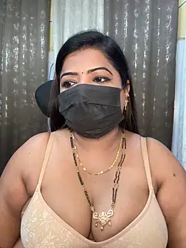 Snapshot of Oh-Monika chatting on September 25, 4:05 am Oh-Monika online show from September 25, 4:05 am