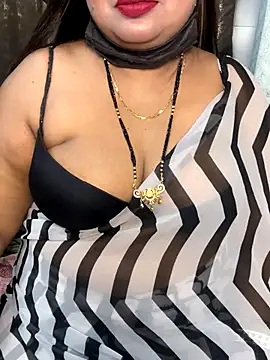 Snapshot of Oh-Monika chatting on October 6, 1:08 pm Oh-Monika online show from October 6, 1:08 pm