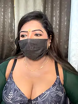 Snapshot of Oh-Monika chatting on October 17, 4:53 pm Oh-Monika online show from October 17, 4:53 pm